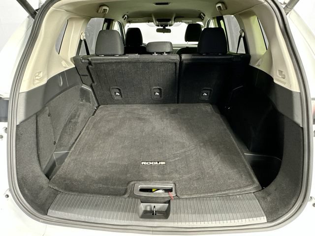 Used 2024 Nissan Rogue SV AWD/4WD image 30