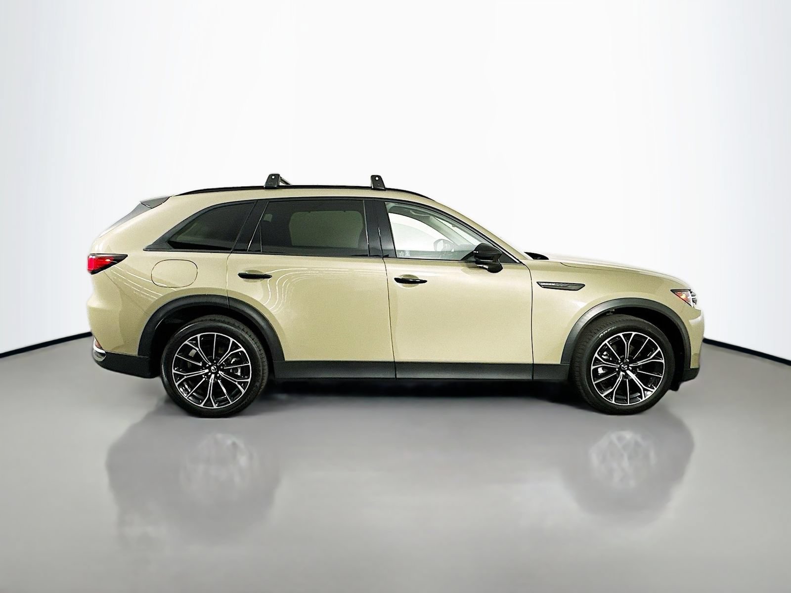 Certified 2025 MAZDA CX-70 Plug-In Hybrid w/ Premium Pkg AWD/4WD image 8