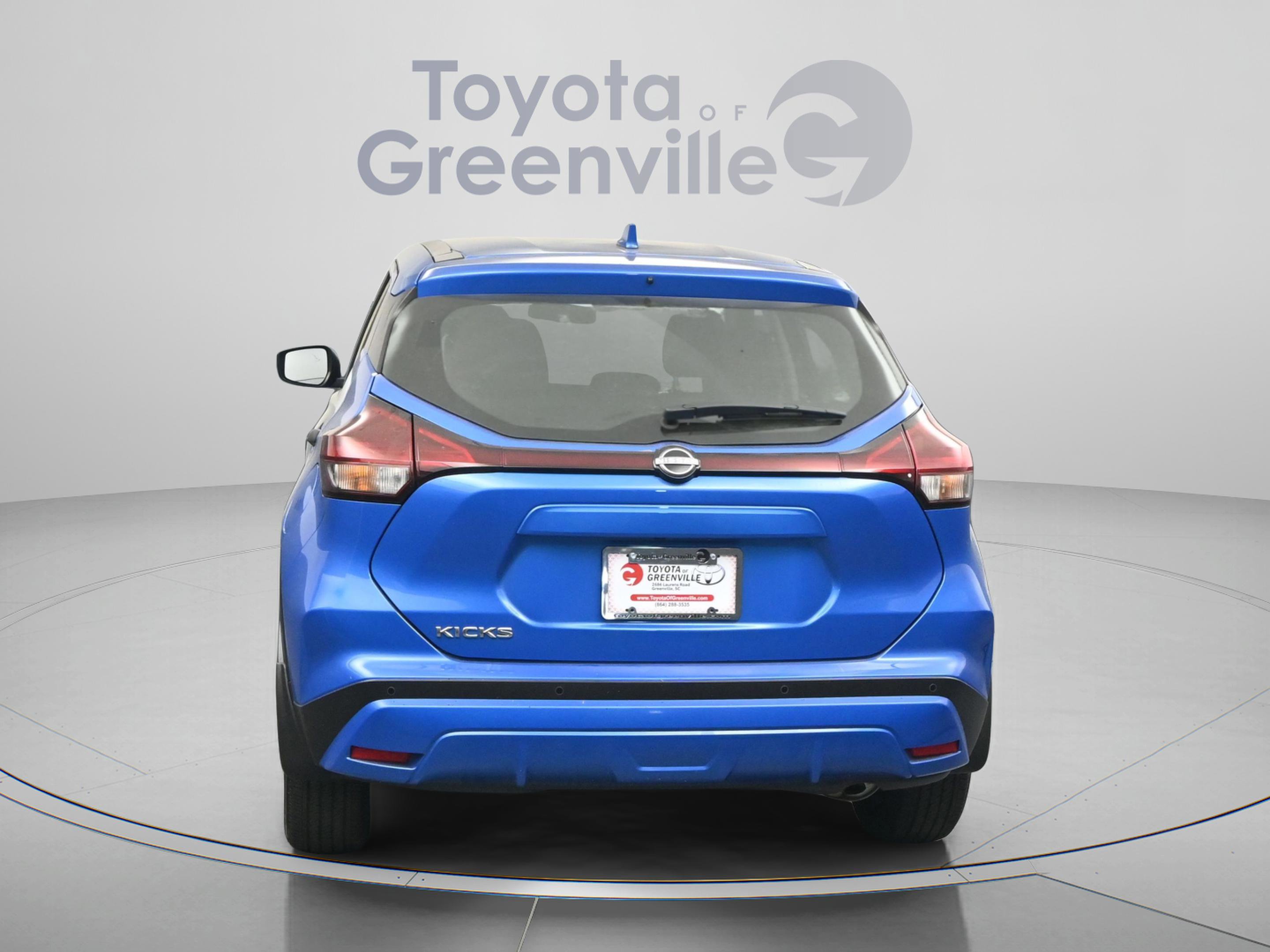 Used 2024 Nissan Kicks S image 10