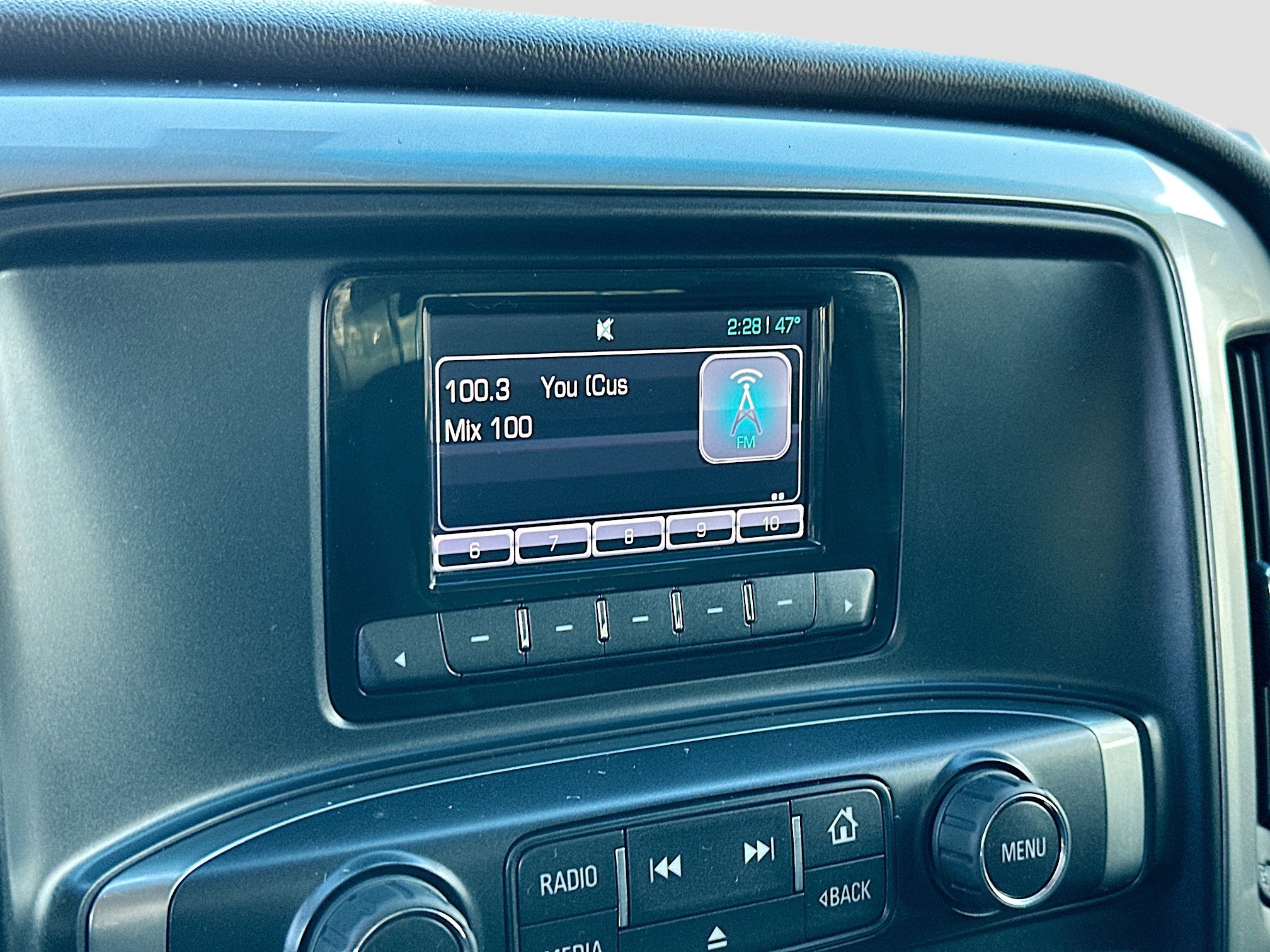 Used 2015 Chevrolet Silverado 2500 LT w/ Snow Plow Prep Package image 21