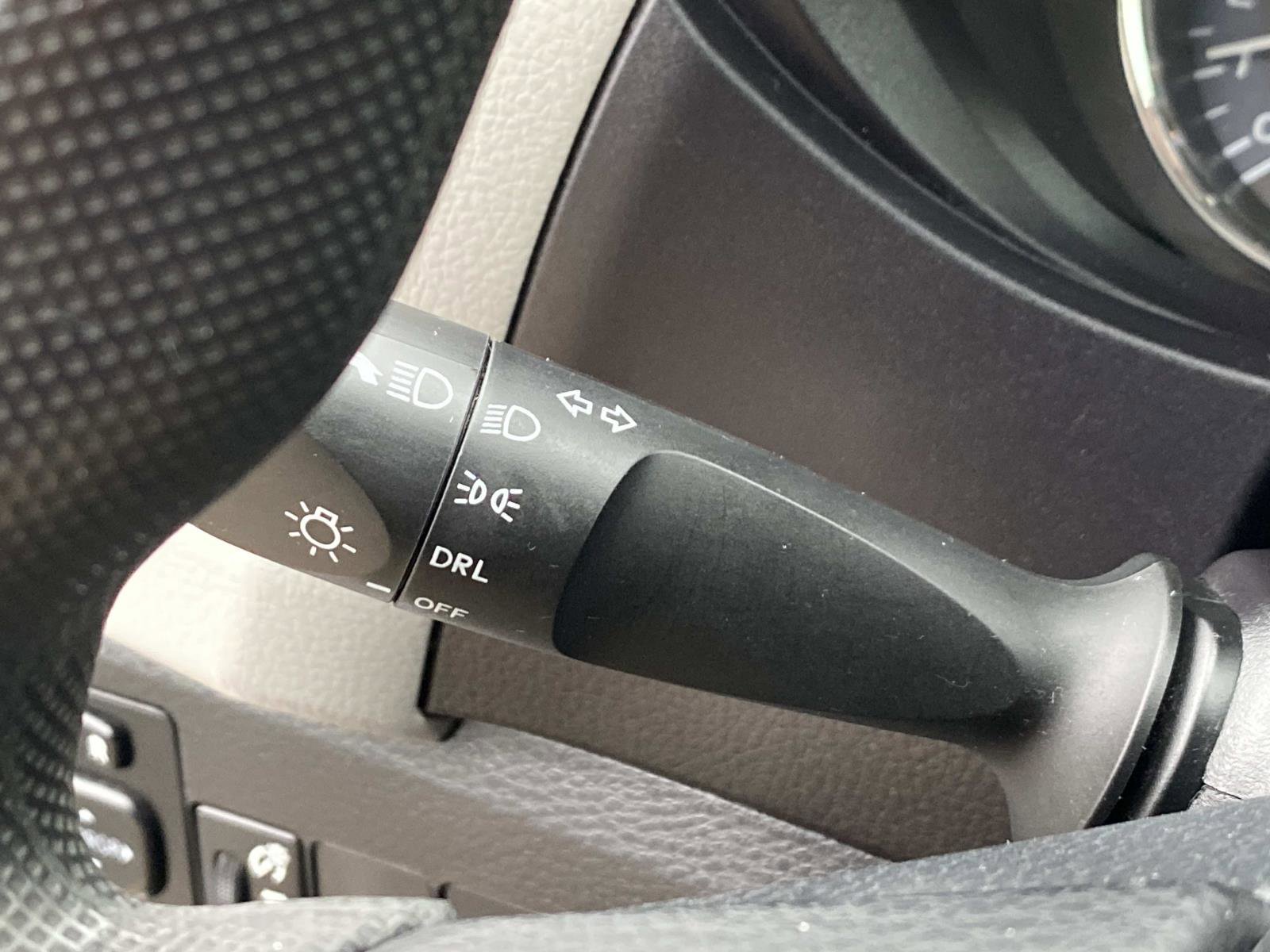 Used 2015 Toyota Corolla LE image 18