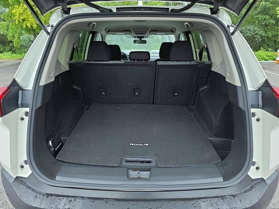 Certified 2023 Nissan Rogue SV AWD/4WD image 22