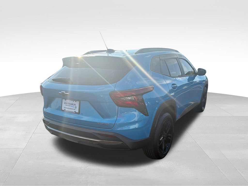 Used 2025 Chevrolet Trax ACTIV FWD image 5