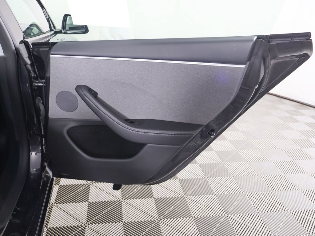 Used 2025 Tesla Model 3 Long Range RWD image 30