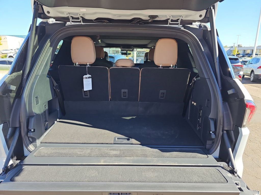 New 2025 Lincoln Navigator Black Label image 17