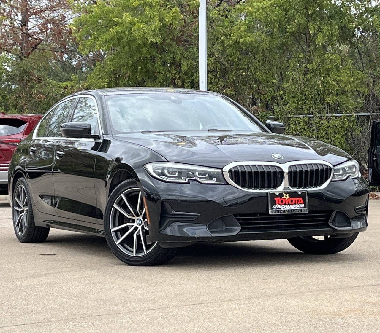 Used 2020 BMW 330i xDrive Sedan w/ Convenience Package AWD/4WD image 2
