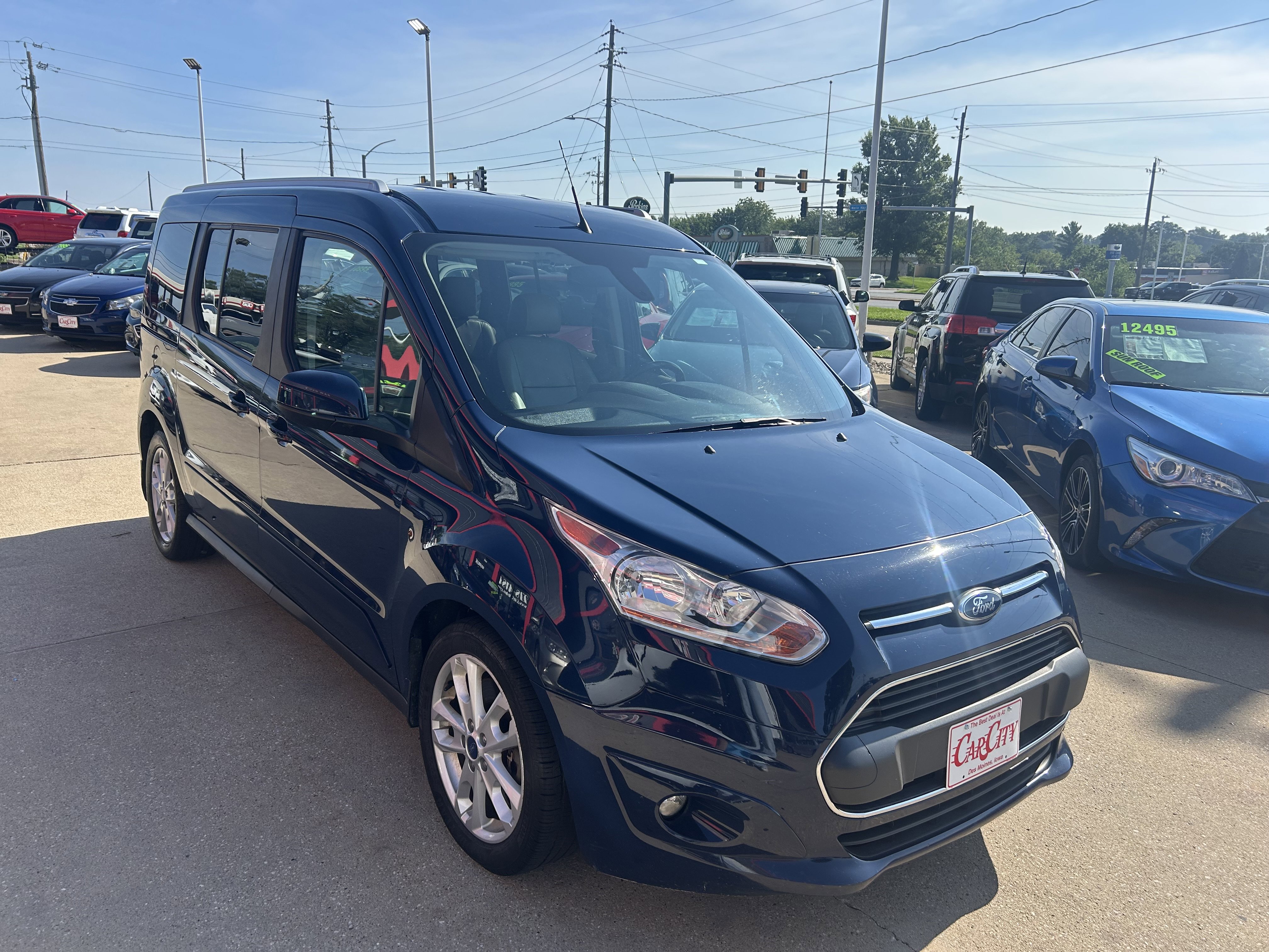 Used 2016 Ford Transit Connect Titanium image 3