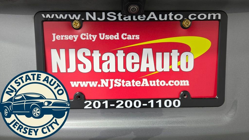 Used 2023 GMC Terrain AT4 image 28