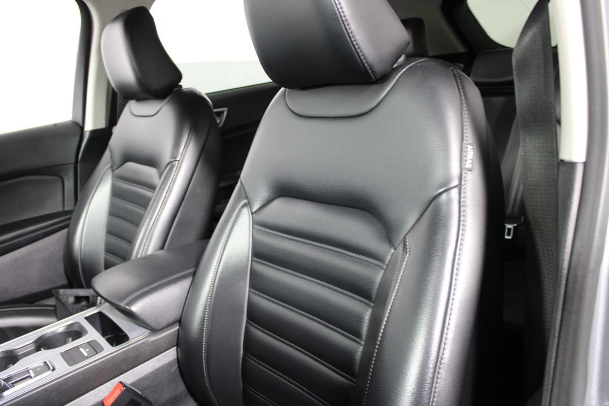 Used 2022 Ford Edge SEL AWD/4WD image 13