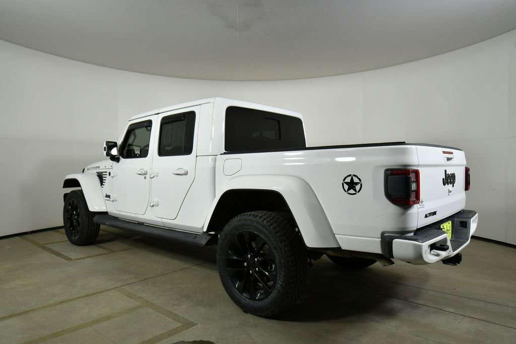 Used 2021 Jeep Gladiator Overland AWD/4WD image 14