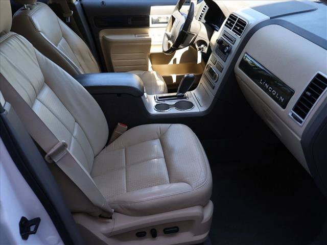 Used 2009 Lincoln MKX 2WD image 25