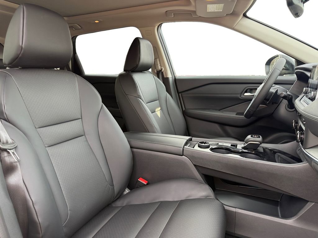 New 2026 Nissan Rogue SV image 15