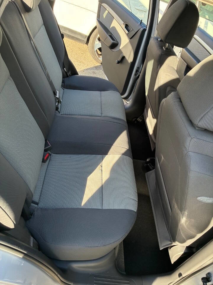 Used 2010 Chevrolet Aveo5 LS image 11