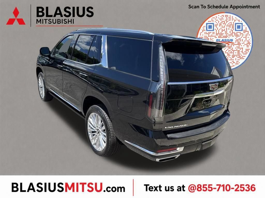 Used 2026 Cadillac Escalade Luxury AWD/4WD image 16