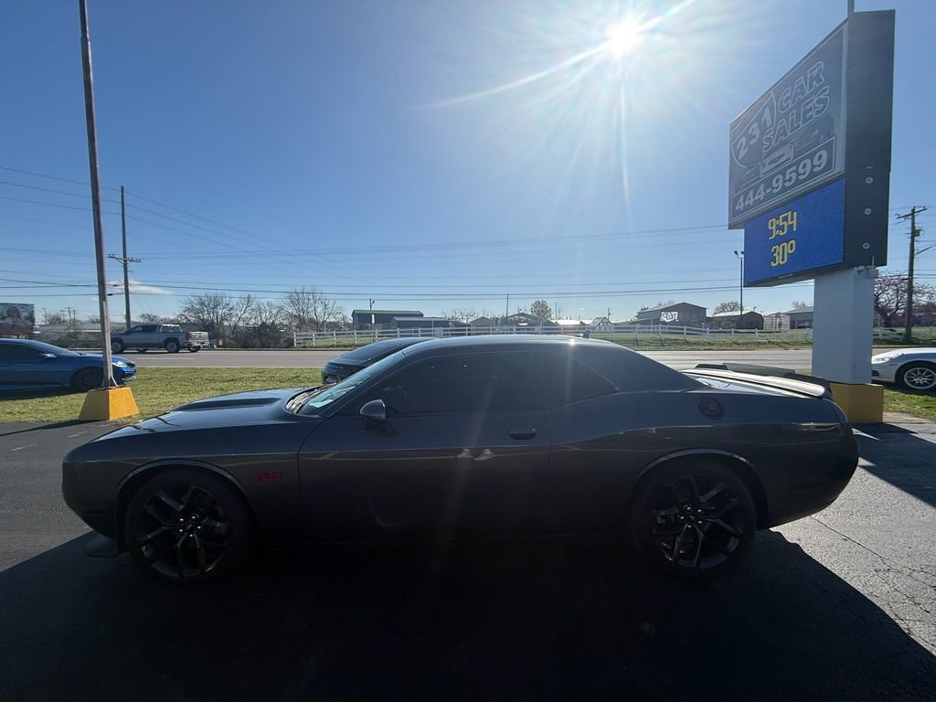 Used 2019 Dodge Challenger R/T w/ Plus Package image 7