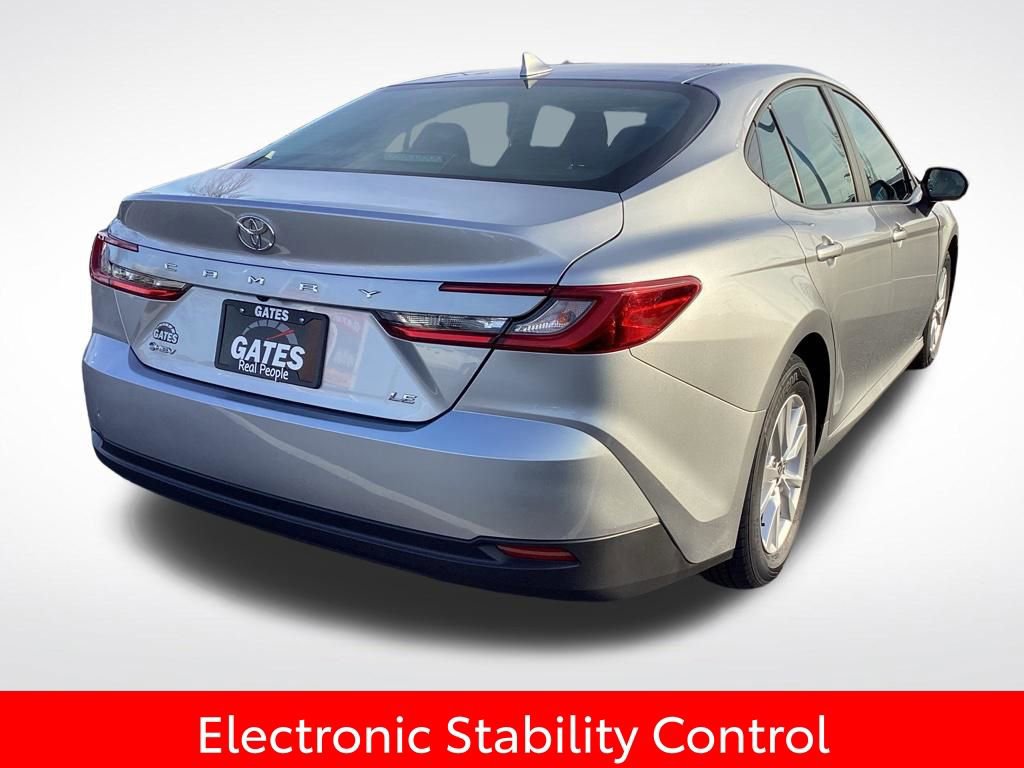 Used 2025 Toyota Camry LE image 10