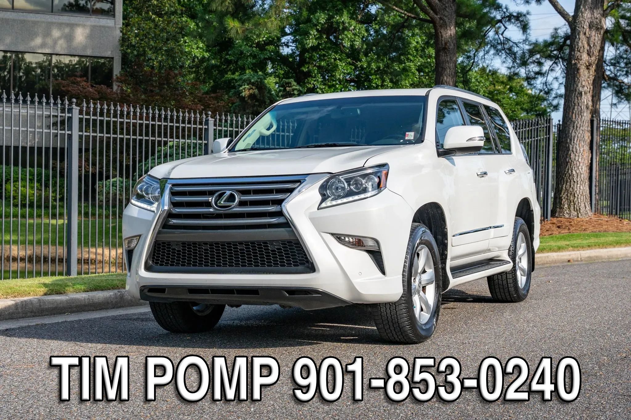 Used 2017 Lexus GX 460 w/ Navigation Package AWD/4WD image 2