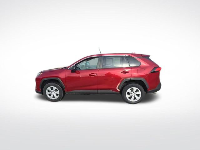 Used 2024 Toyota RAV4 LE image 3