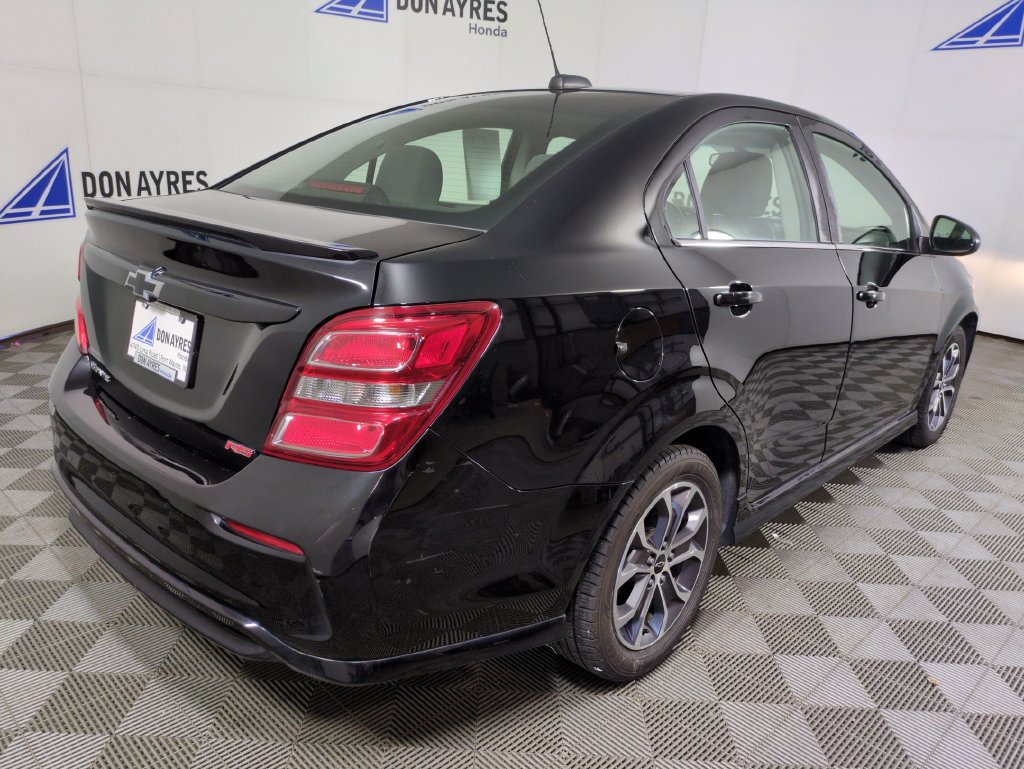 Used 2019 Chevrolet Sonic LT w/ Convenience Package FWD image 8