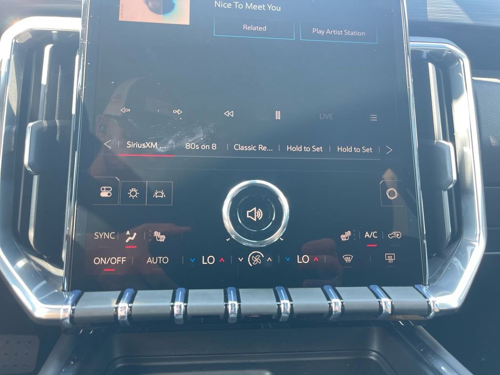 New 2026 GMC Acadia Elevation image 19