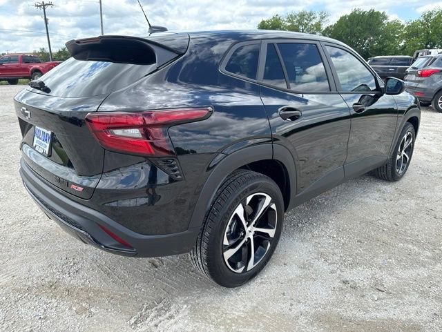 Used 2026 Chevrolet Trax RS w/ Sunroof Package FWD image 14