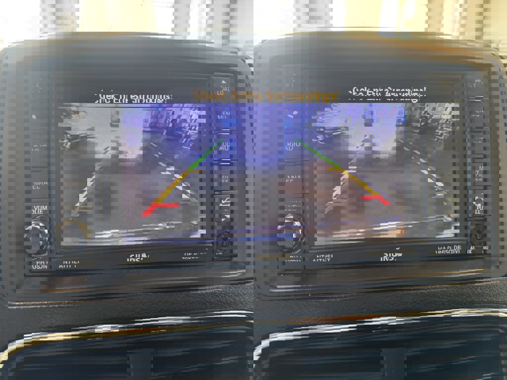 Used 2019 Dodge Grand Caravan SE w/ UConnect Hands-Free Group image 17