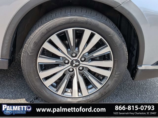 Used 2020 Mitsubishi Outlander ES AWD/4WD image 11