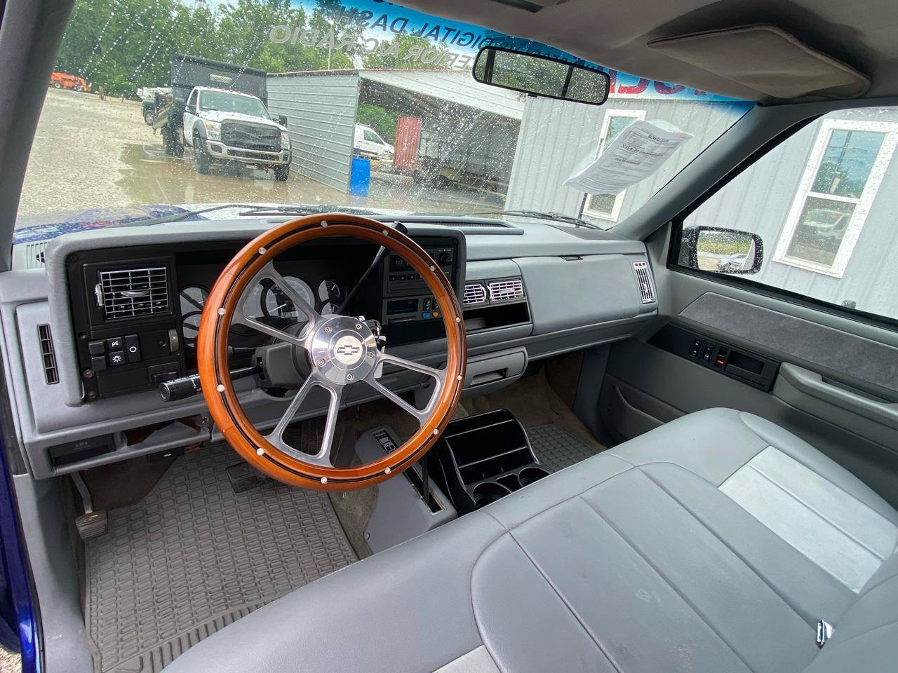 Used 1989 Chevrolet Silverado 1500 4x4 Regular Cab image 10