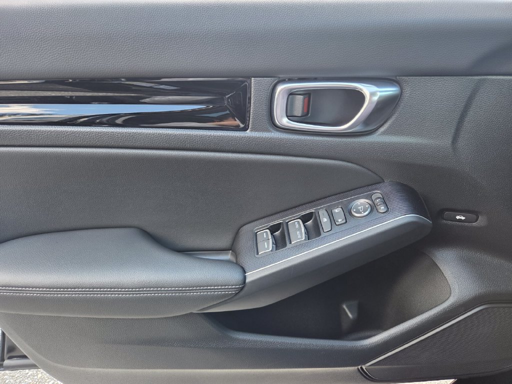 Certified 2024 Honda Civic Touring image 31