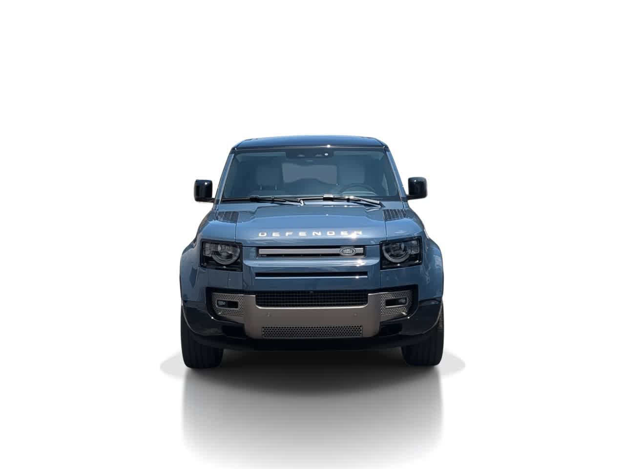 Certified 2025 Land Rover Defender 110 X-Dynamic SE AWD/4WD image 3