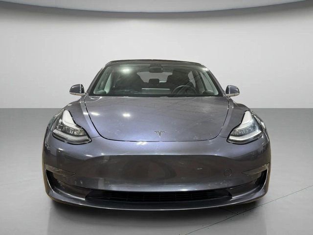 Used 2019 Tesla Model 3 image 9