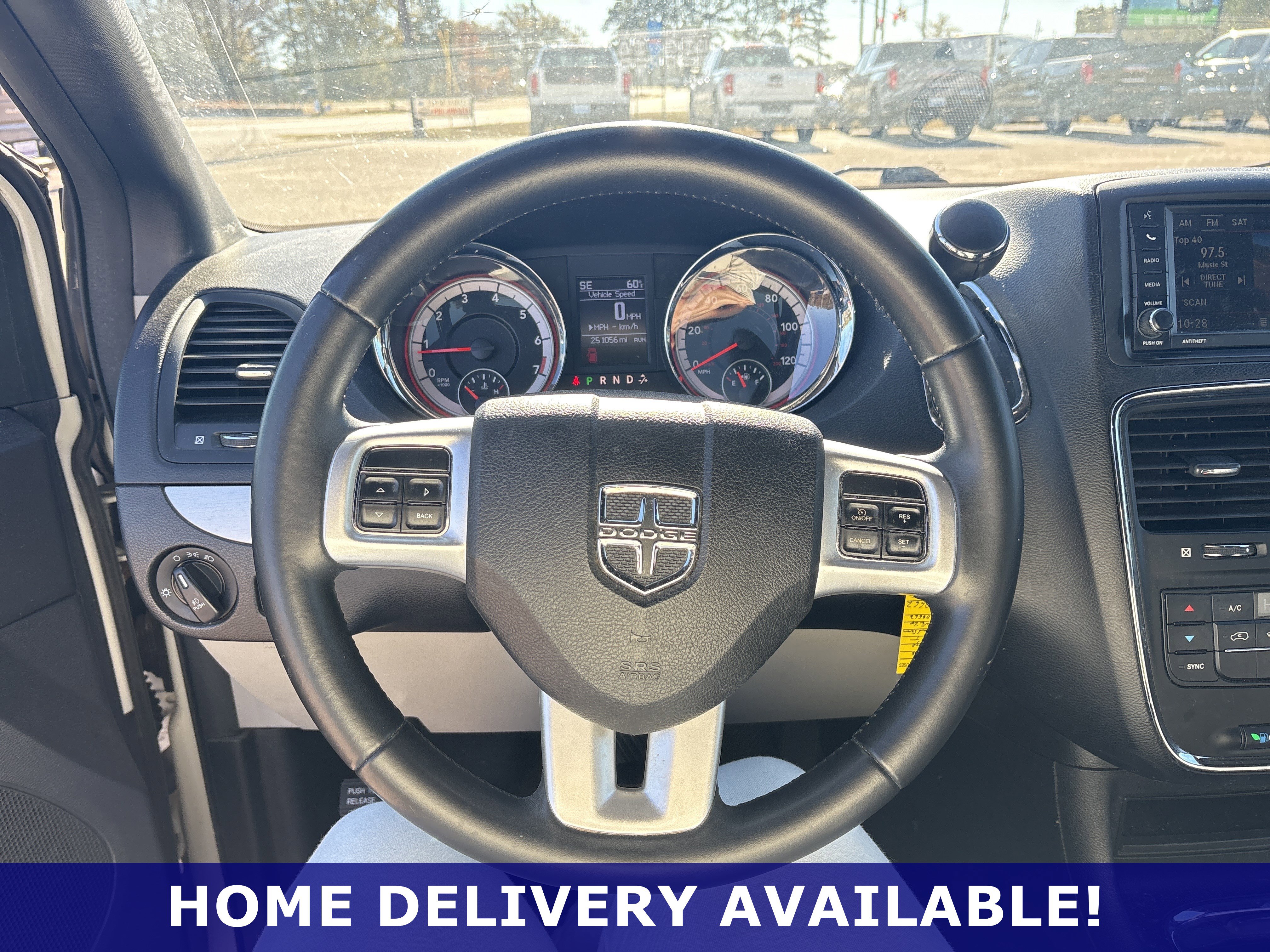 Used 2013 Dodge Grand Caravan R/T image 21