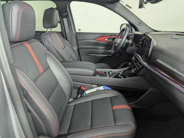 Used 2024 Chevrolet Traverse RS image 23