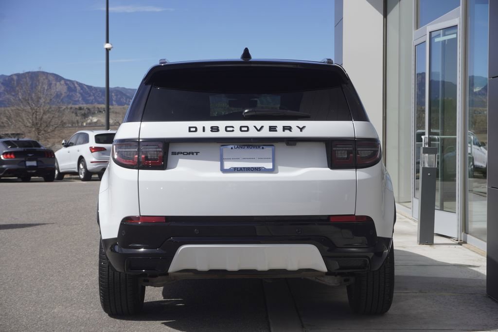 Used 2025 Land Rover Discovery Sport Dynamic SE image 6
