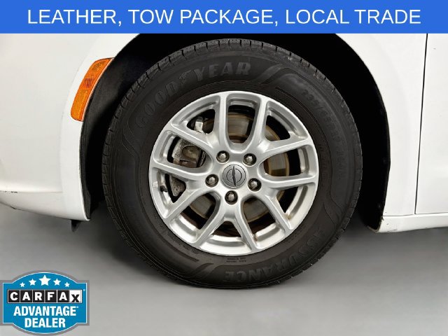 Used 2021 Chrysler Pacifica Touring-L FWD image 31