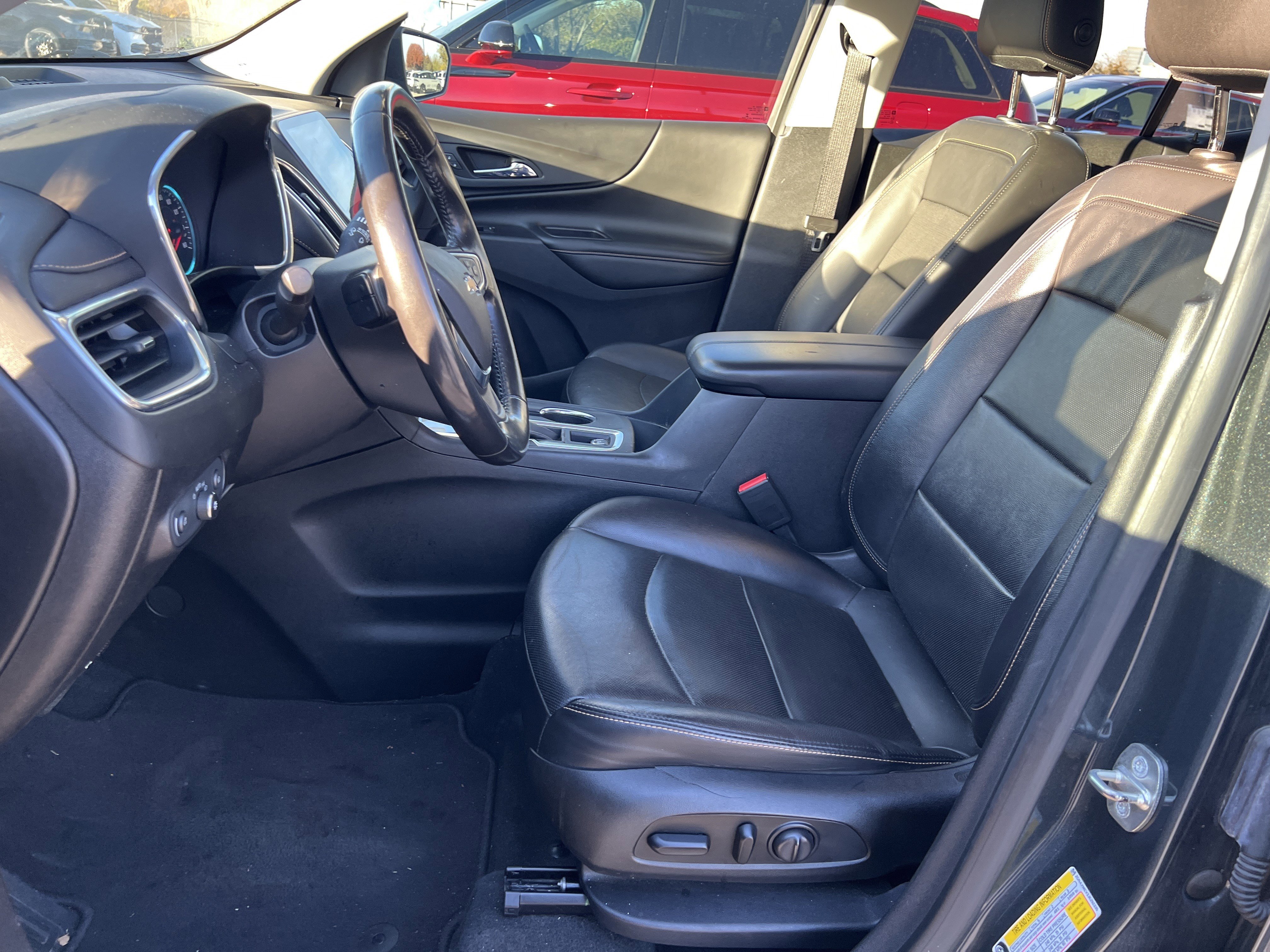 Used 2018 Chevrolet Equinox Premier image 15