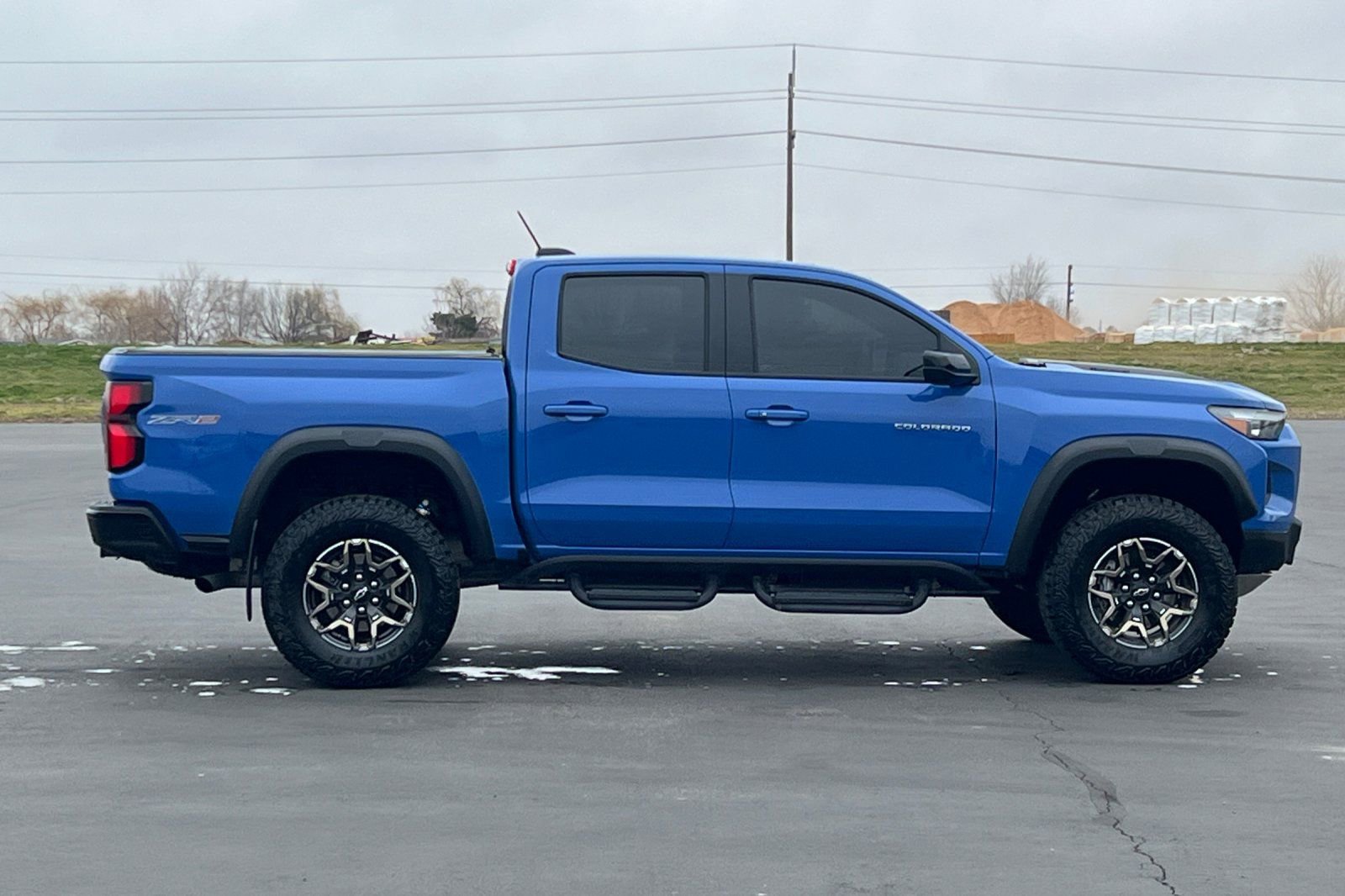 Used 2025 Chevrolet Colorado ZR2 w/ Technology Package image 3