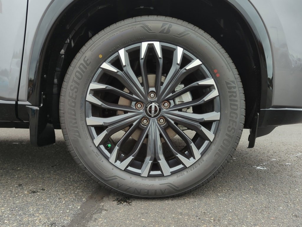 New 2026 Nissan Rogue Platinum image 9