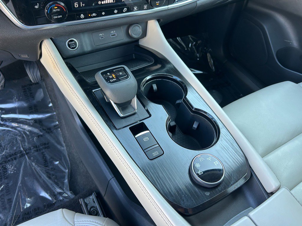 Used 2023 Nissan Rogue SL image 21