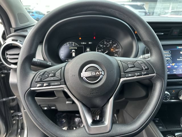 Used 2023 Nissan Kicks SV FWD image 13