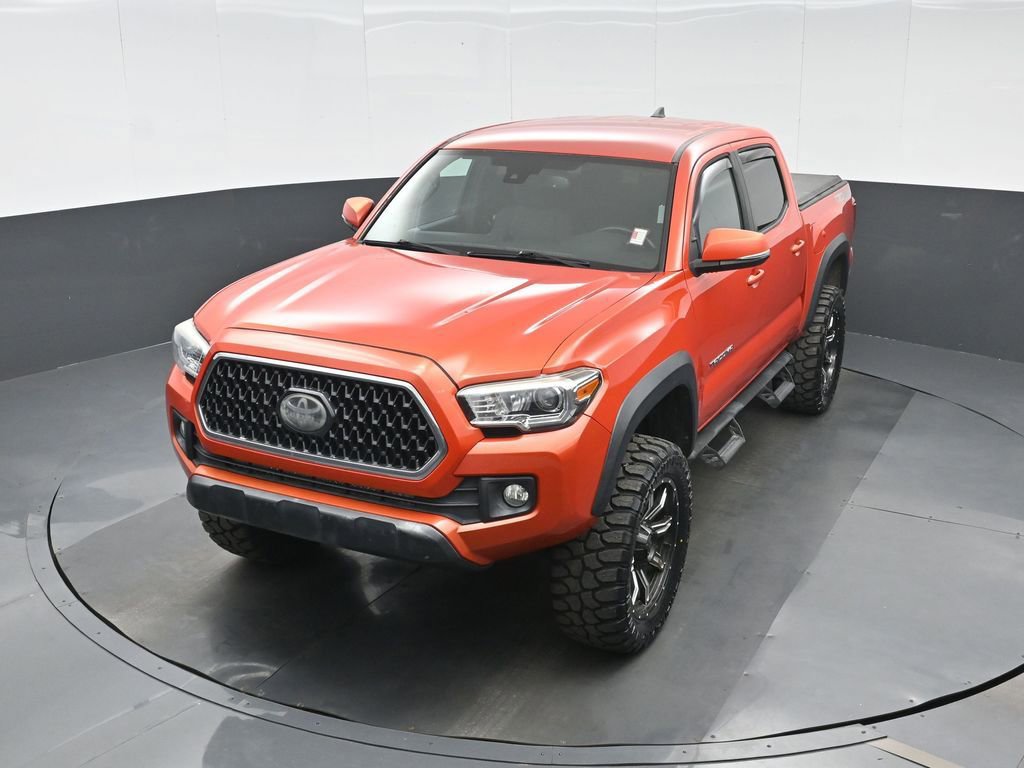Used 2018 Toyota Tacoma TRD Off-Road AWD/4WD image 16