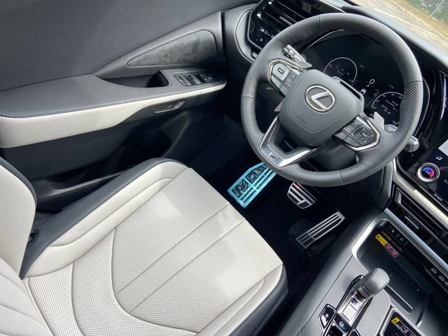 New 2026 Lexus TX 500h AWD w/ Technology Package image 12