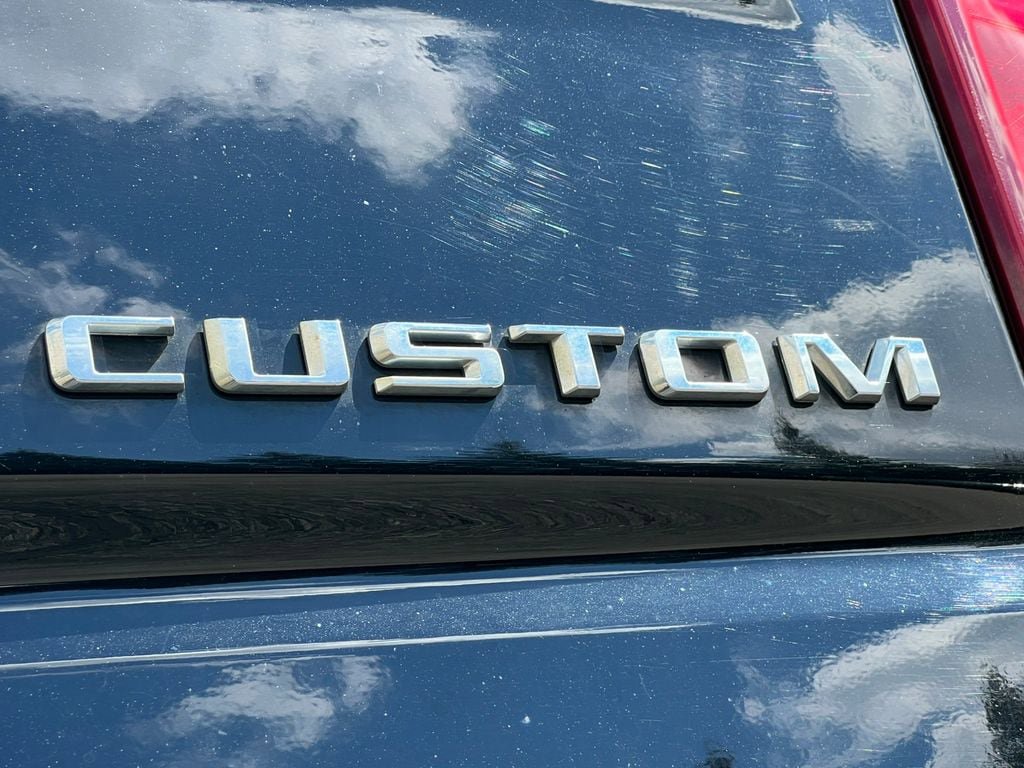 Used 2019 Chevrolet Silverado 1500 Custom Trail Boss w/ Custom Convenience Package AWD/4WD image 10