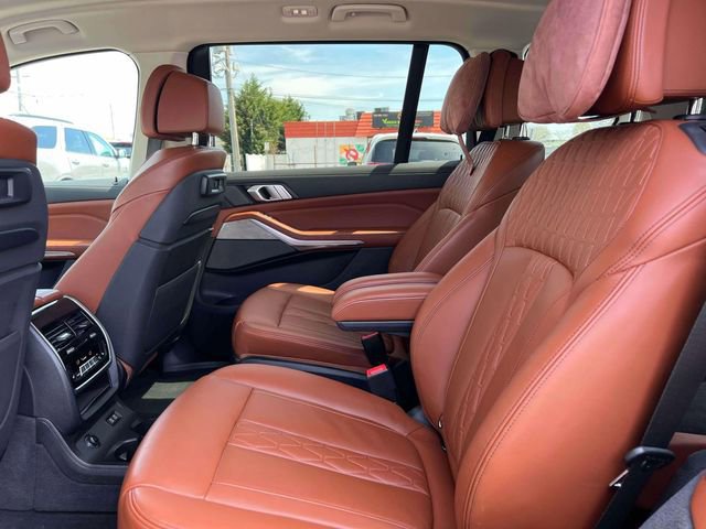 Used 2019 BMW X7 xDrive40i w/ Premium Package AWD/4WD image 18