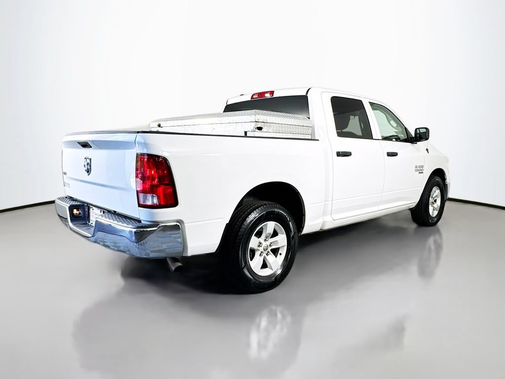 Used 2022 RAM 1500 Classic SLT RWD image 8