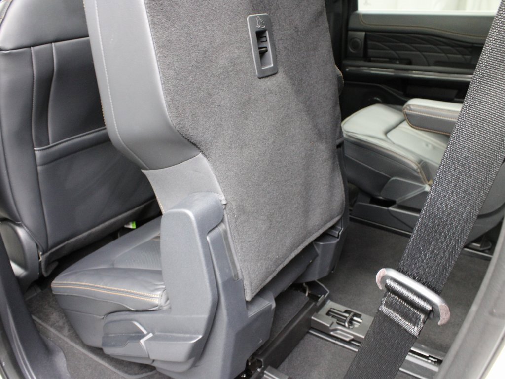 Used 2024 Ford Expedition Platinum image 71