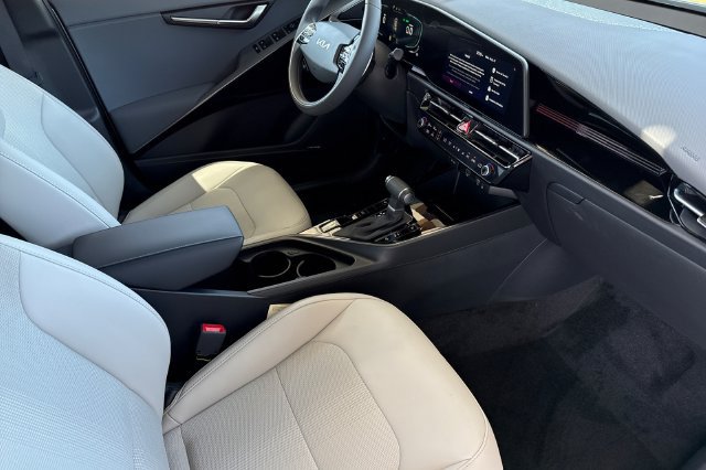 New 2026 Kia Niro EX w/ EX Premium Package FWD image 19