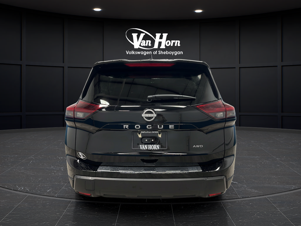 Used 2026 Nissan Rogue SV w/ Cold Weather Package AWD/4WD image 6