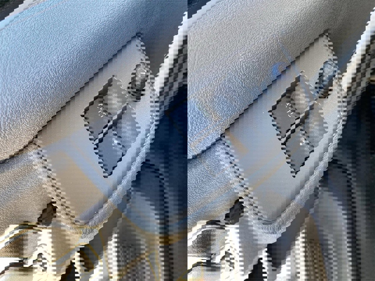 Used 2023 GMC Savana 2500 Extended w/ Driver Convenience Package image 19