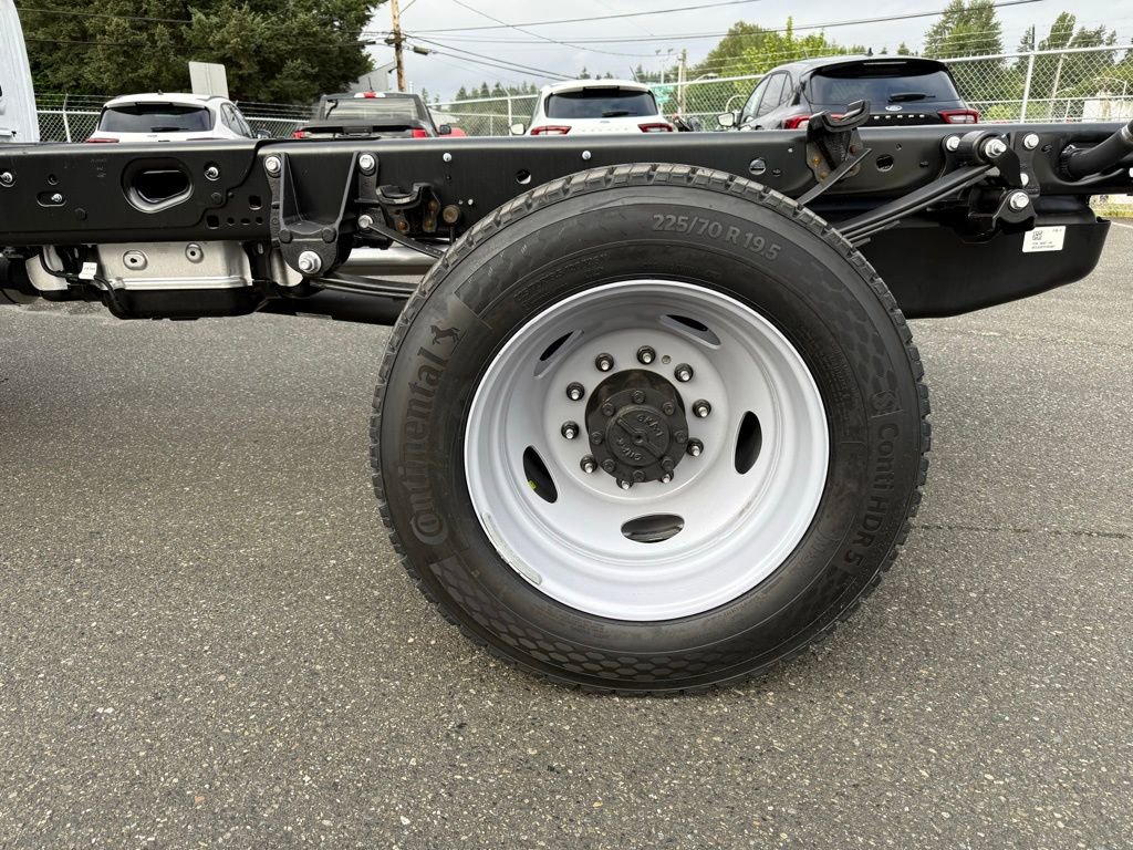 New 2025 Ford F450 XL image 8